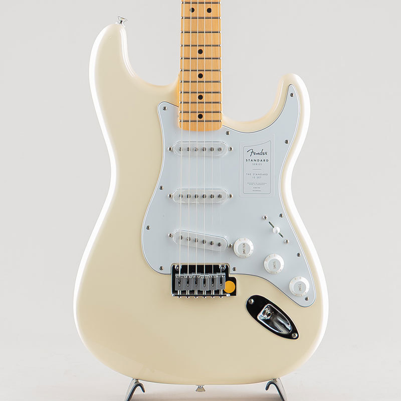 Fender Standard Stratocaster/Olympic White/Maple Fingerboard