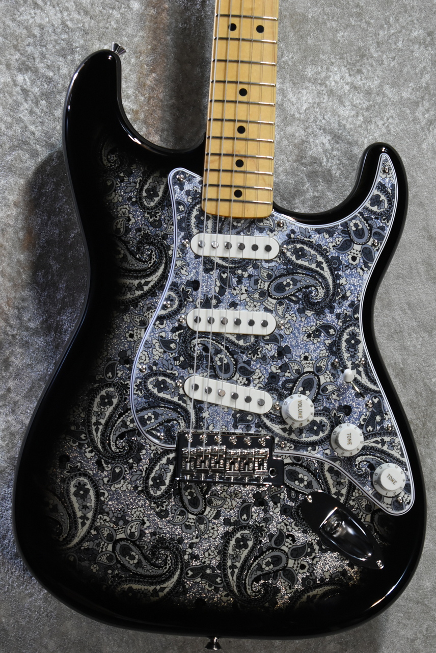 ※超美品※STONE ブラック フーディ Fender Made in Japan Limited Stratocaster Black Paisley