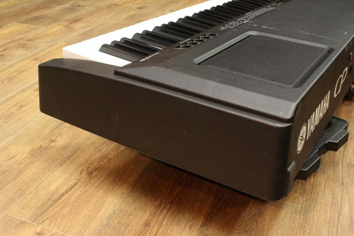 YAMAHA CP300 