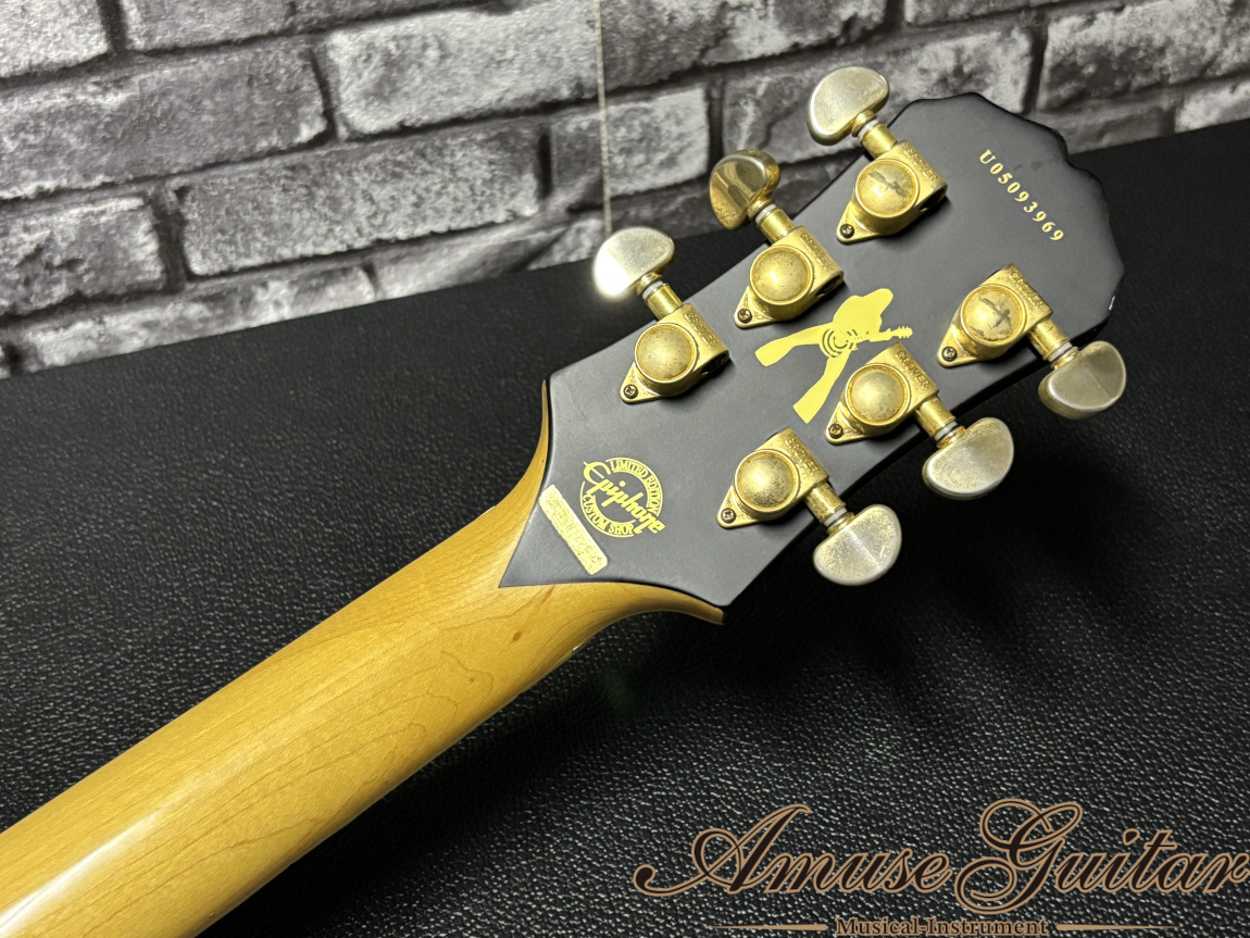 つみき　Epiphone Les Paul CUSTOM Fシリアル Epiphone Inspired By Gibson Les Paul Custom (490R/498T Pickups