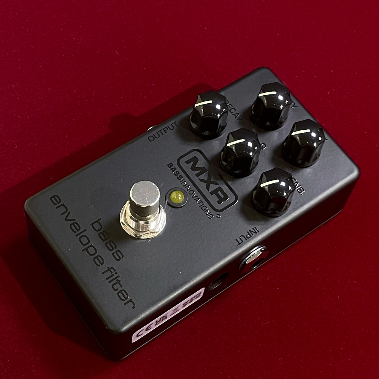 MXR M82B Blackout Series Bass Envelope Filter 【限定カラー