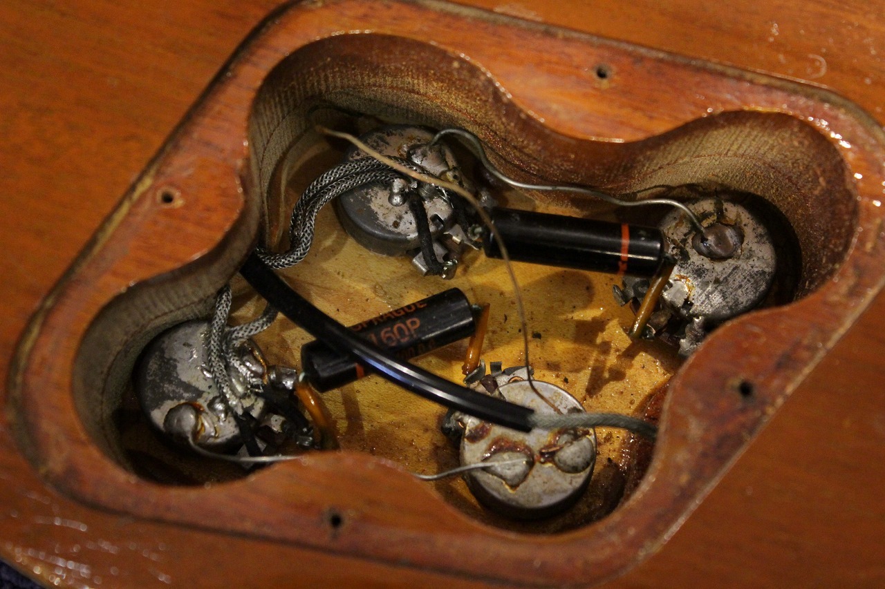 Gibson 1968 Les Paul Standard Gold Top【4.60kg】【クリアボビンP-90