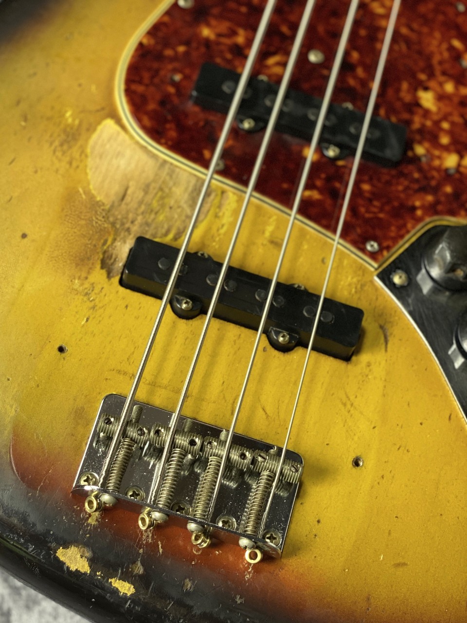 Fender 1965 Jazz Bass - Sunburst -【約3.80kg】（ビンテージ）【楽器