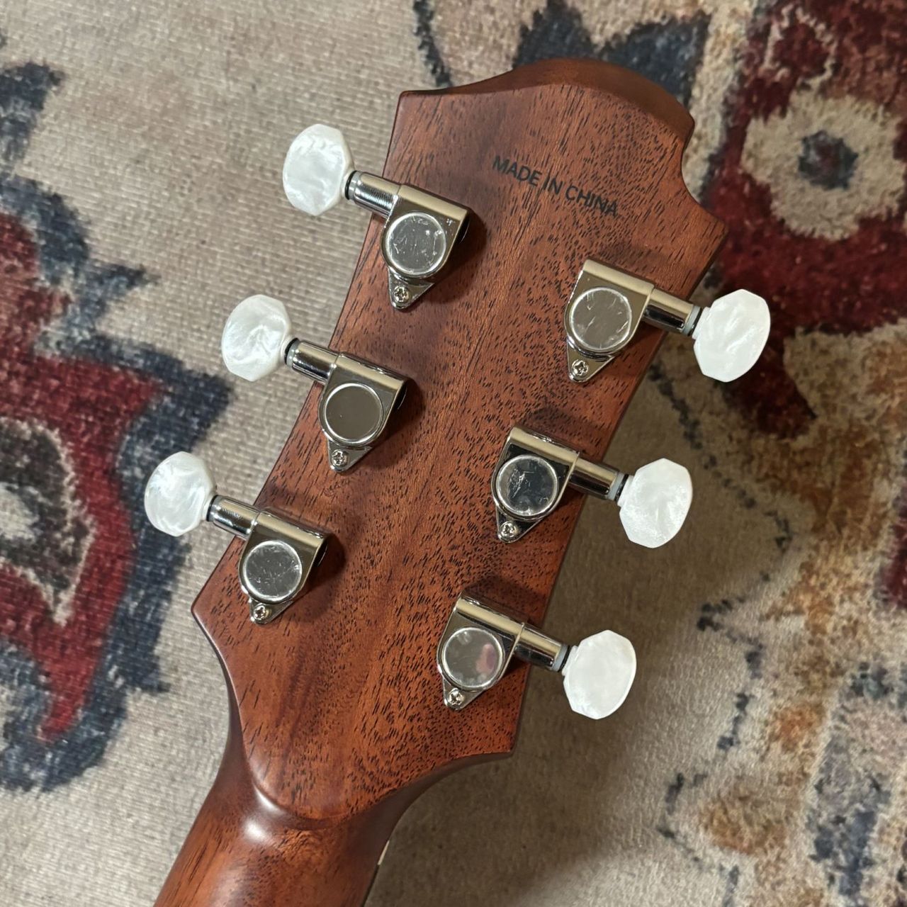 Zemaitis CAF-90HCW WHT AB エレアコ ハート形ホール カッタウェイ