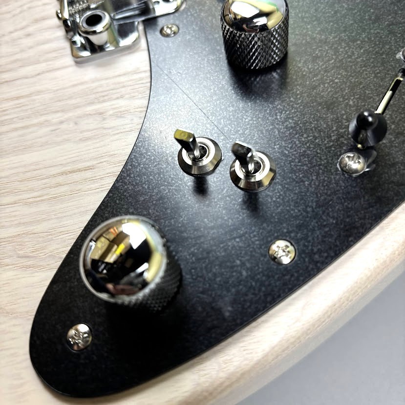 T's Guitars DST24 SOLID ASH SeethroughWhite ＃033187 3.19kg個体