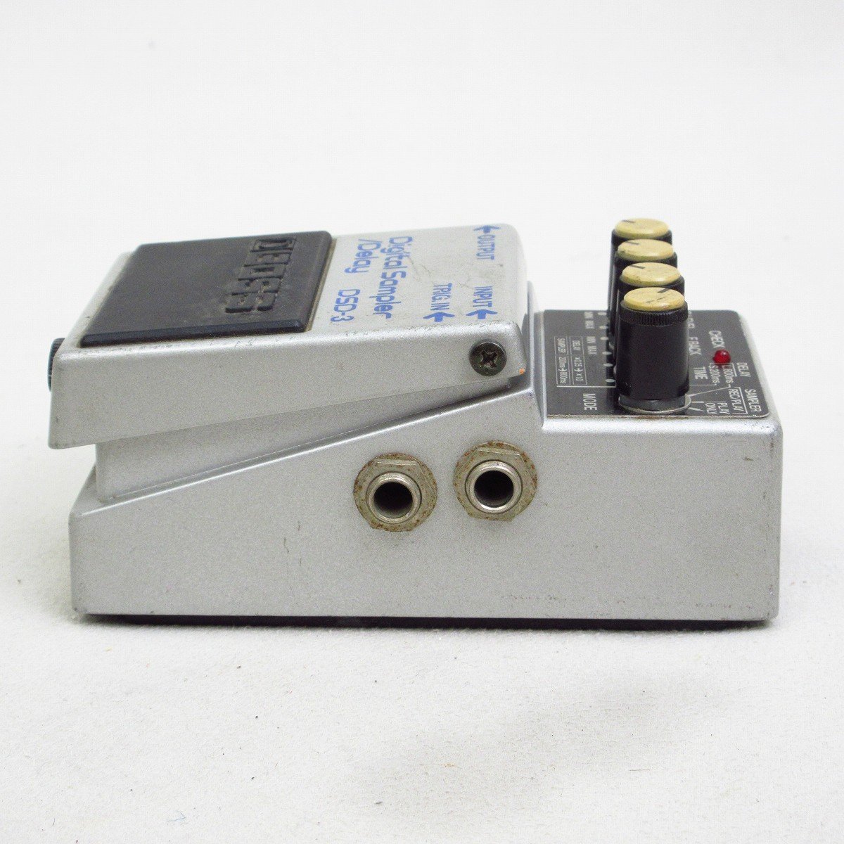 Boss DSD-3 Digital Sampler/Delay - YouTube