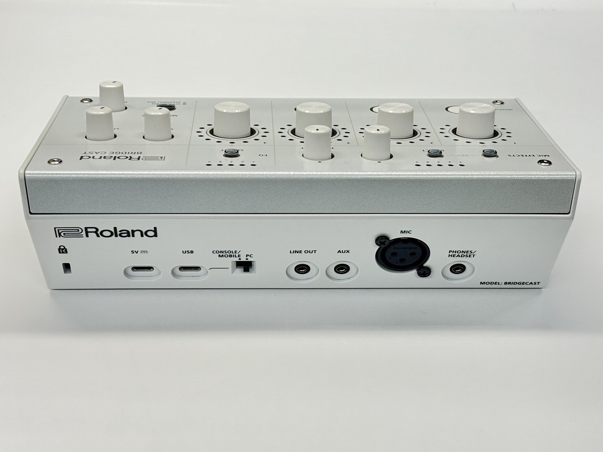 Roland BRIDGE CAST ホワイト 美品 Roland Bridge Cast Dual-bus Gaming Audio Mixer - Ice White