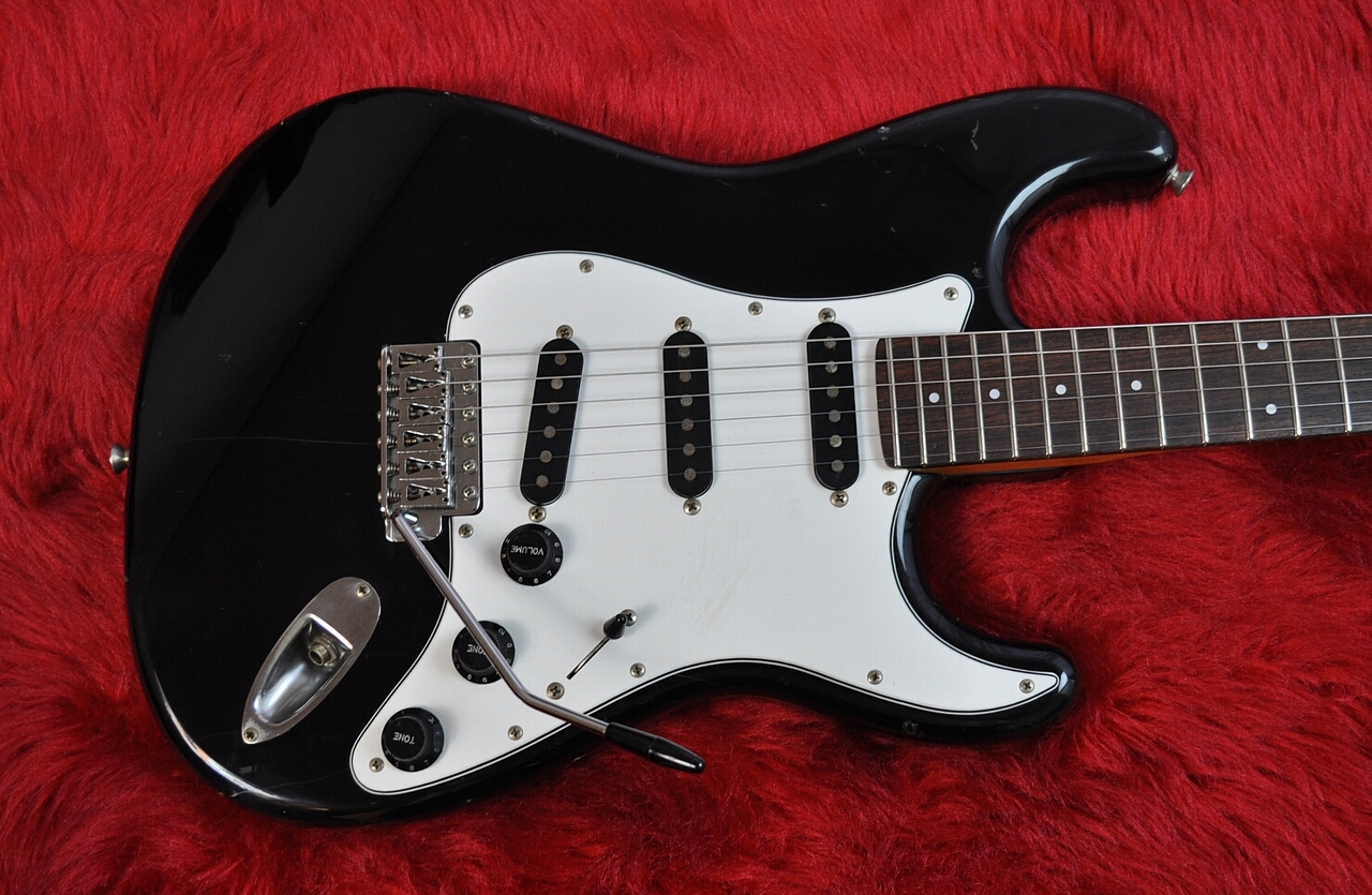 Squier BY Fender ST-501 SQシリアル エレキギター Squier BY Fender ST-501 SQシリアル エレキギター