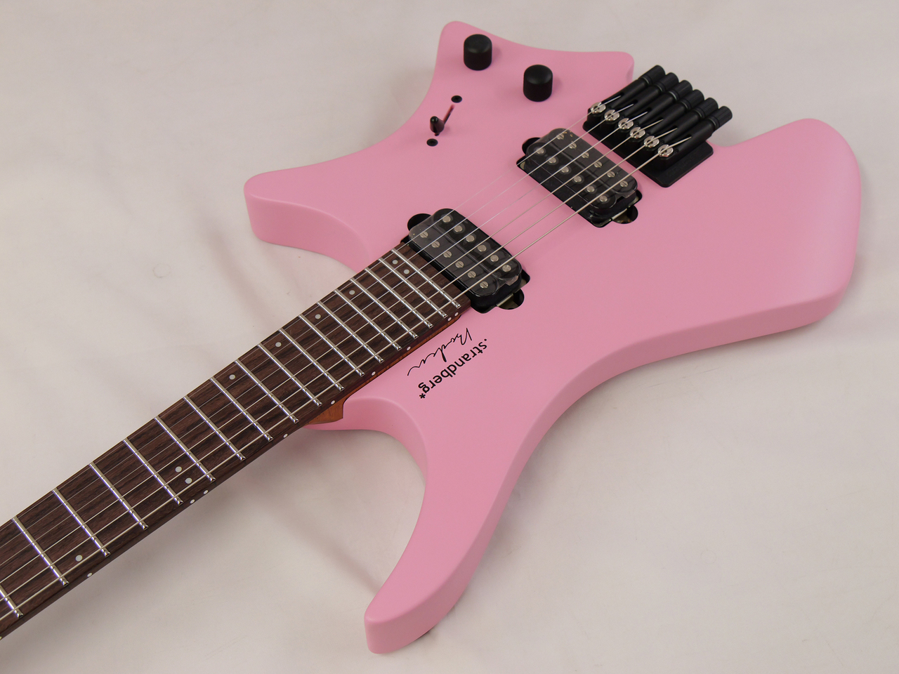strandberg Boden Essential 6 (Coral Pink)（新品/送料無料）【楽器