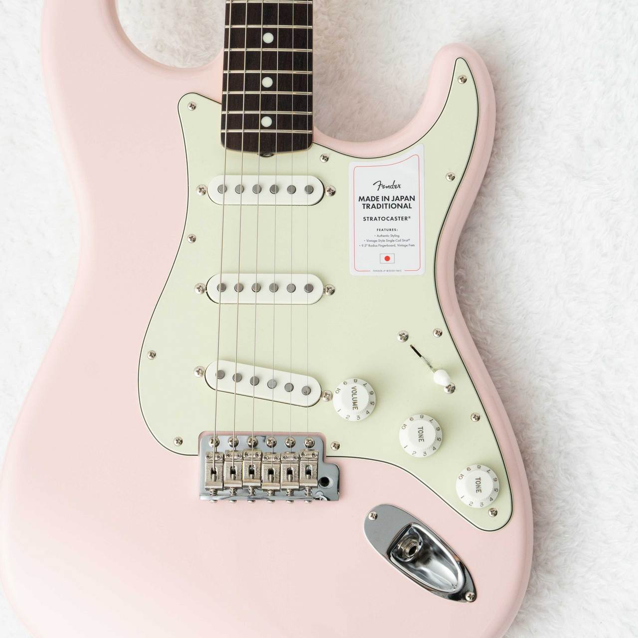 Fender Made in Japan Traditional II 60s Stratocaster Shell Pink