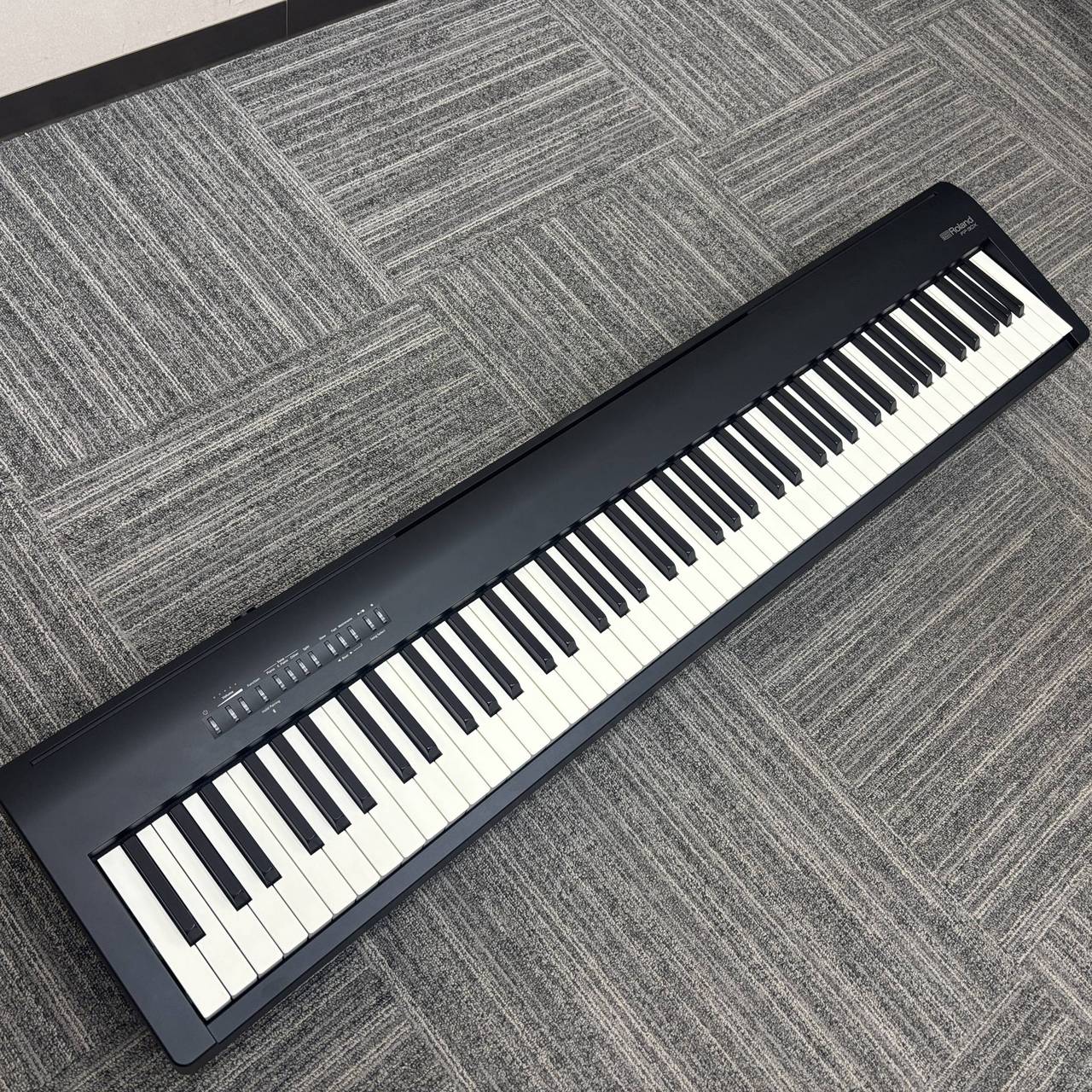 Roland FP-30X BK 展示品現品一台限りの特別価格（B級特価/送料無料