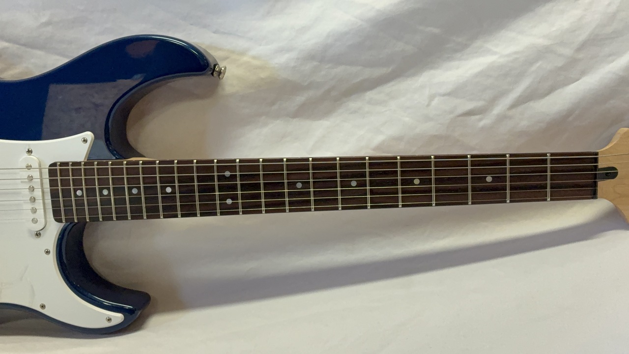 YAMAHA PACIFICA PAC012（中古）【楽器検索デジマート】