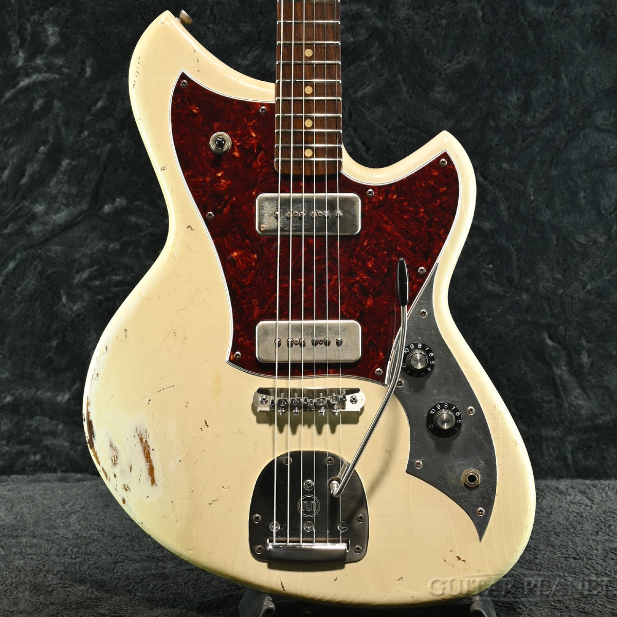 ギター Novo guitars Serus Novo Guitars Serus J Custom -Olympic White Medium Distress