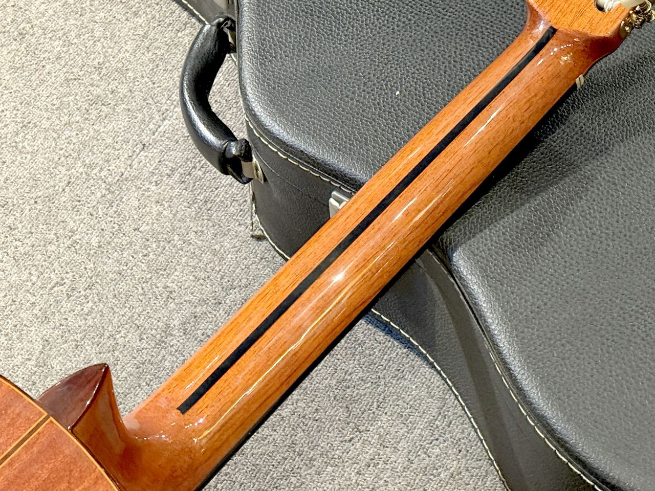 ARIA AC-75CB Contrabass Guitar（中古）【楽器検索デジマート】