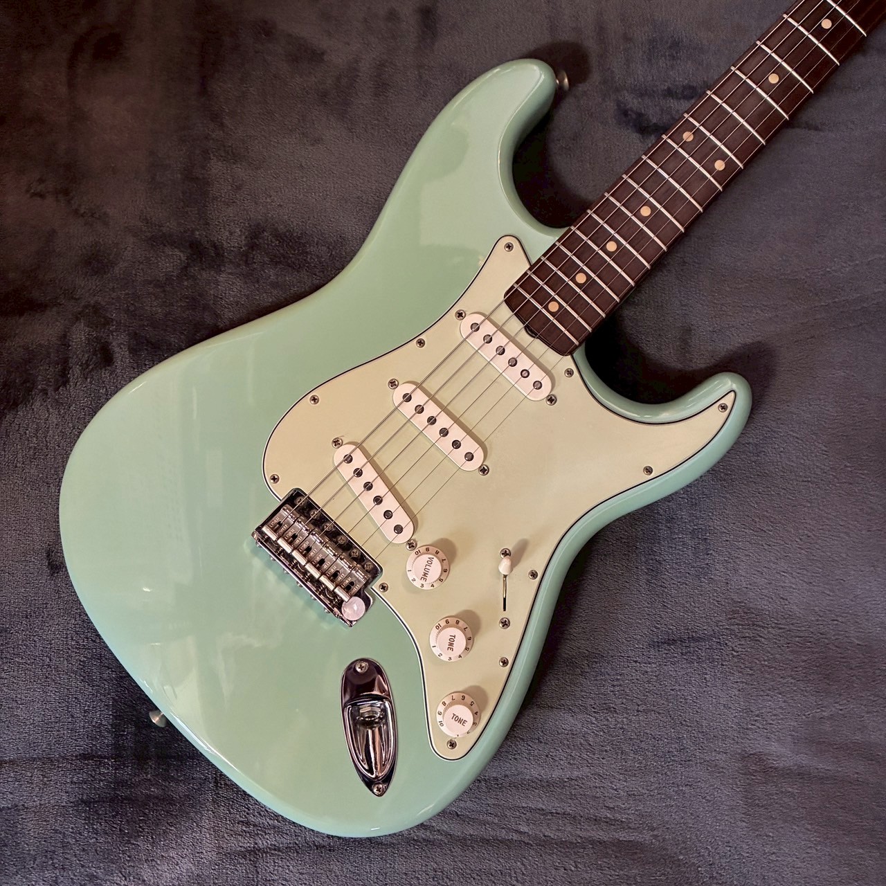 Fender CF-60 美品