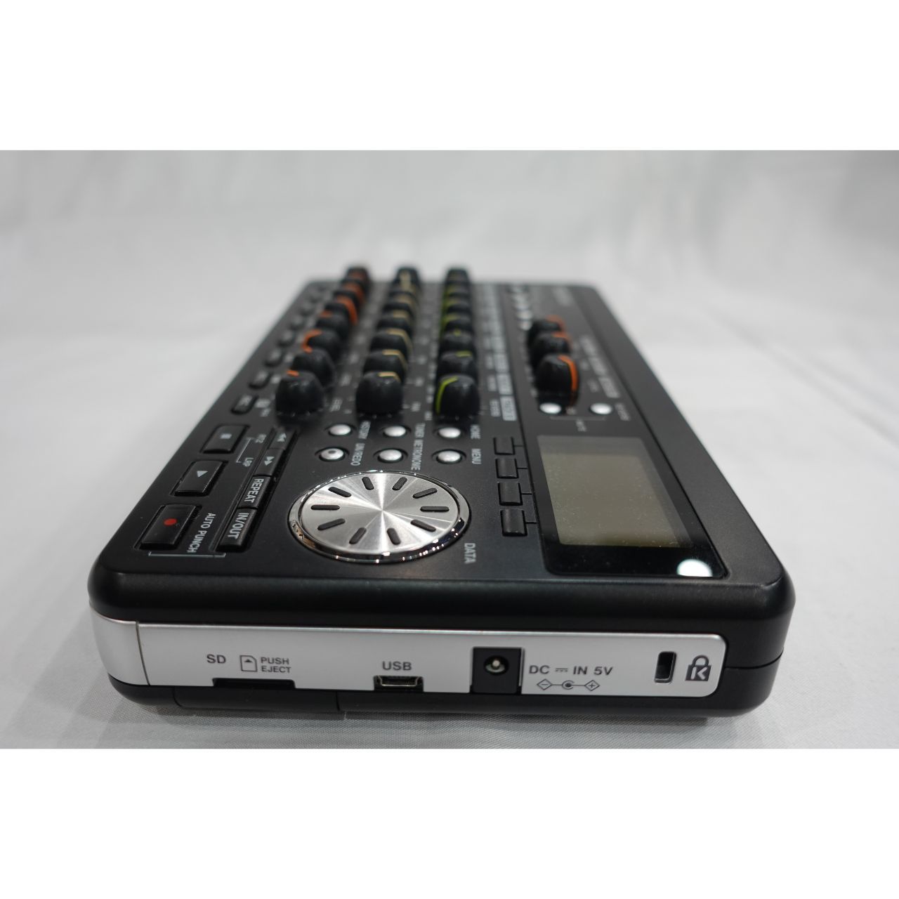 配信機器・PA機器・レコーディング機器 TASCAM DP-008 DP-008EX | 8トラック SD/SDHC MTR | TASCAM (日本)