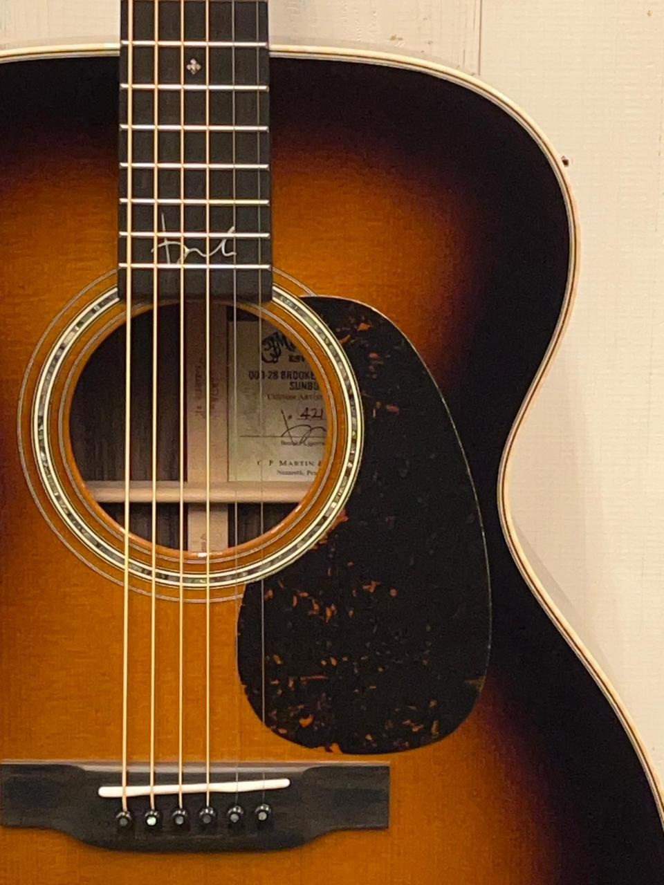 Martin 000-28 Brooke Ligertwood Sunburst #2793606 【無金利分割OK