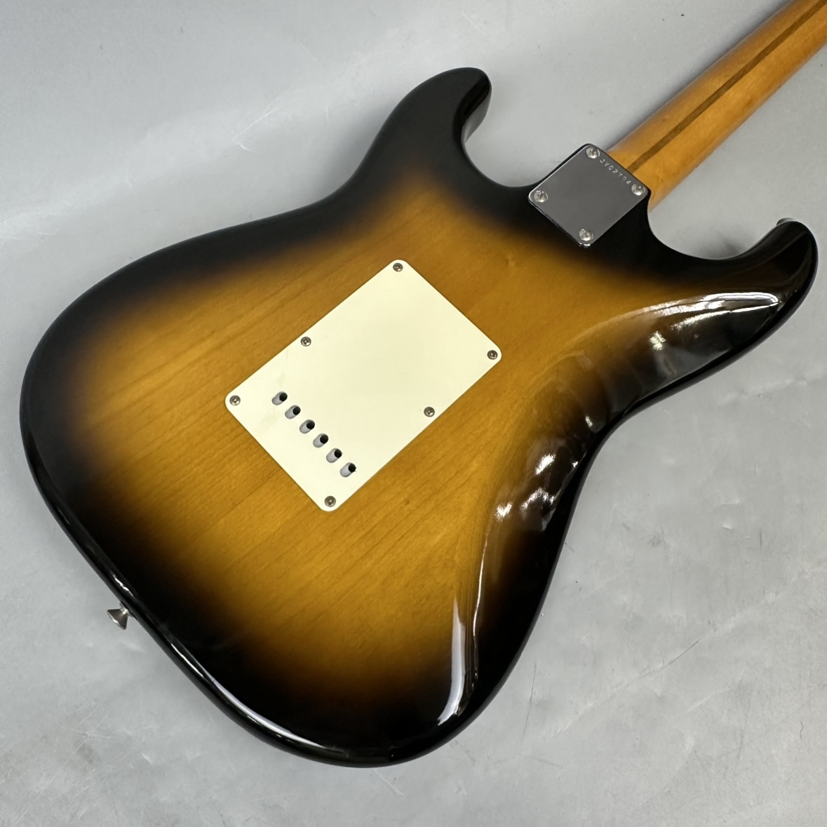 Fender Japan ST57-115 JVシリアル 1982年製 Fender横ロゴモノグラム