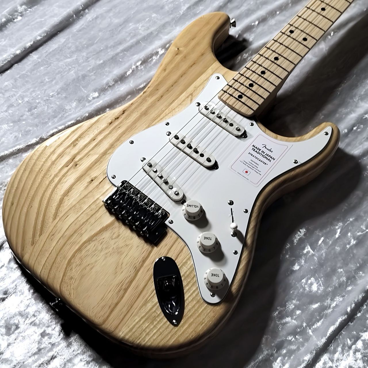 Fender Japan Stratocaster ナチュラル Fender Japan Hybrid II Stratocaster – Vintage Natural