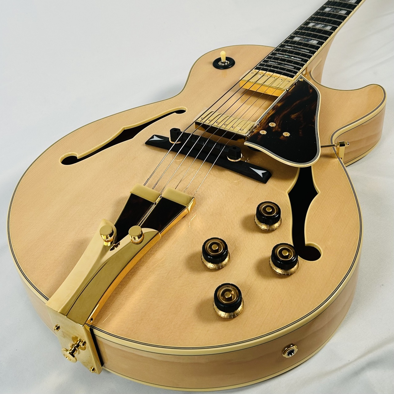 Ibanez 【ジョージ・ベンソンシグネイチャーモデル!!】【日本製
