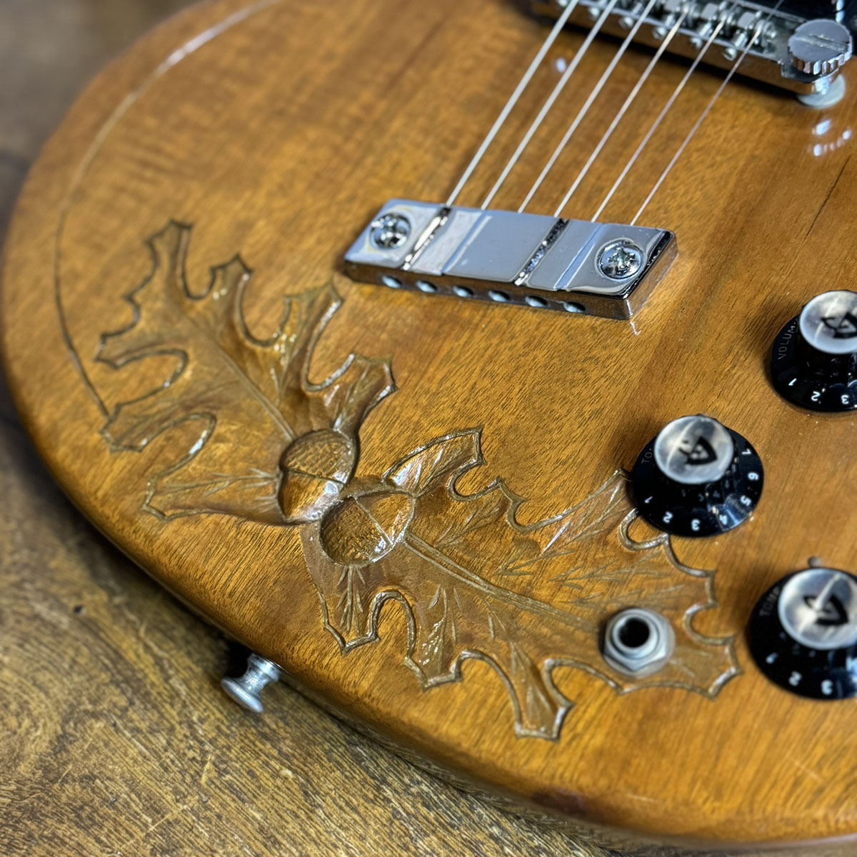 GUILD S-100 Carved ”Acorn” 1974（ビンテージ/送料無料）【楽器