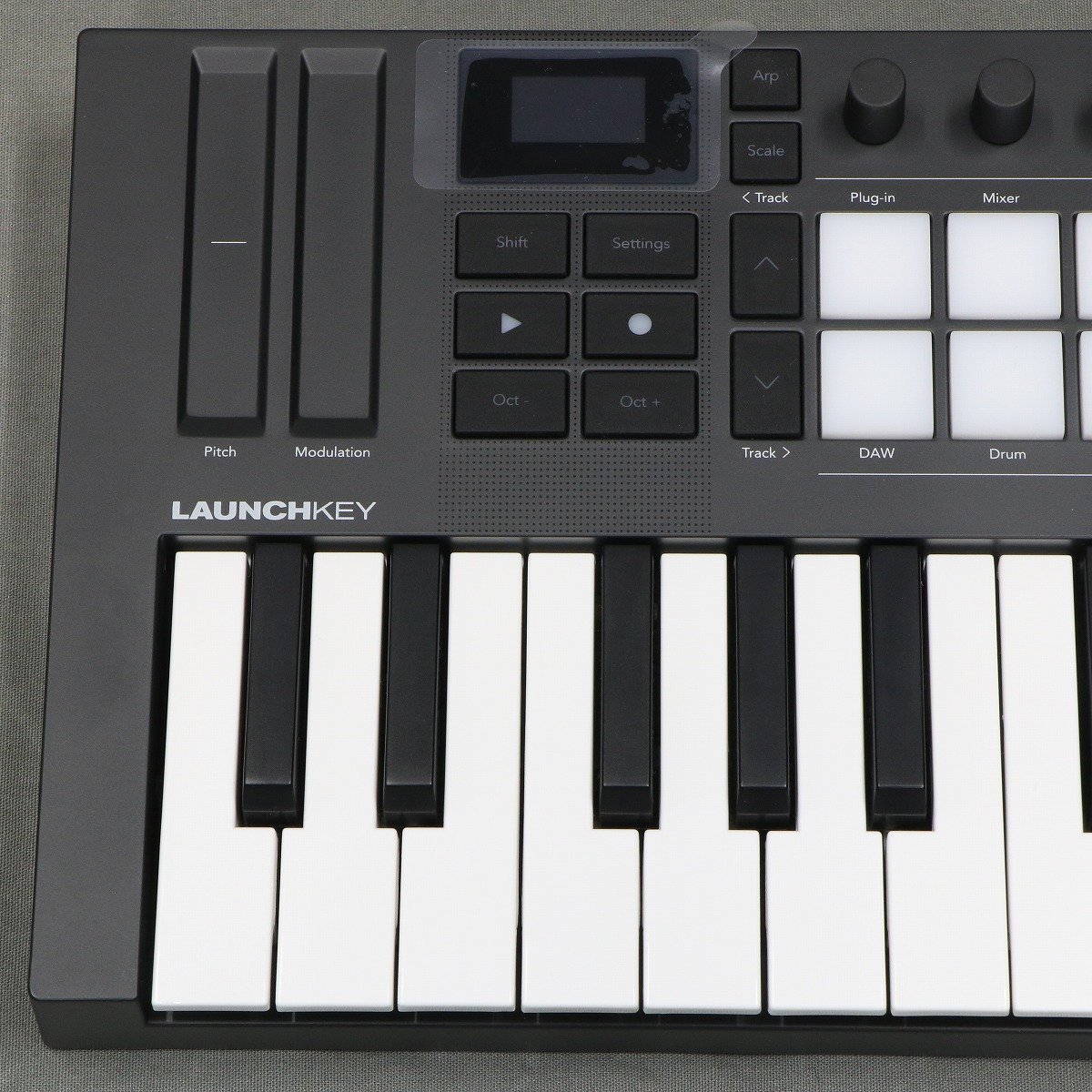 Novation Launchkey 25 MK4 ユーザー登録解除済み中古美品 Novation Launchkey 25 MK4 【御茶ノ水本店】（中古）【楽器検索