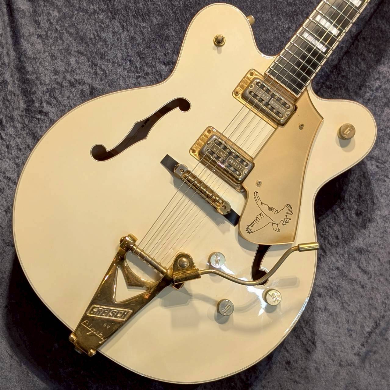 GRETSCH White Falcon 7594 94年製 1995 Gretsch 7594 White Falcon Jr | Guitar Chimp