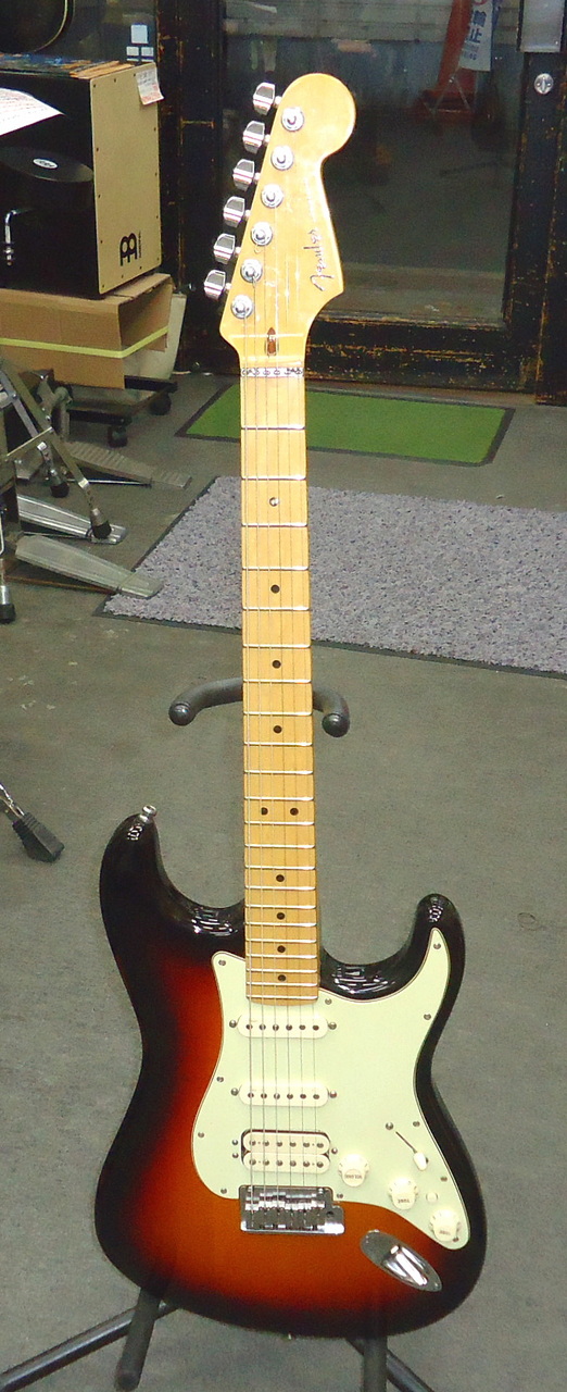Fender American Deluxe Stratocaster HSS Sunburst （中古）【楽器