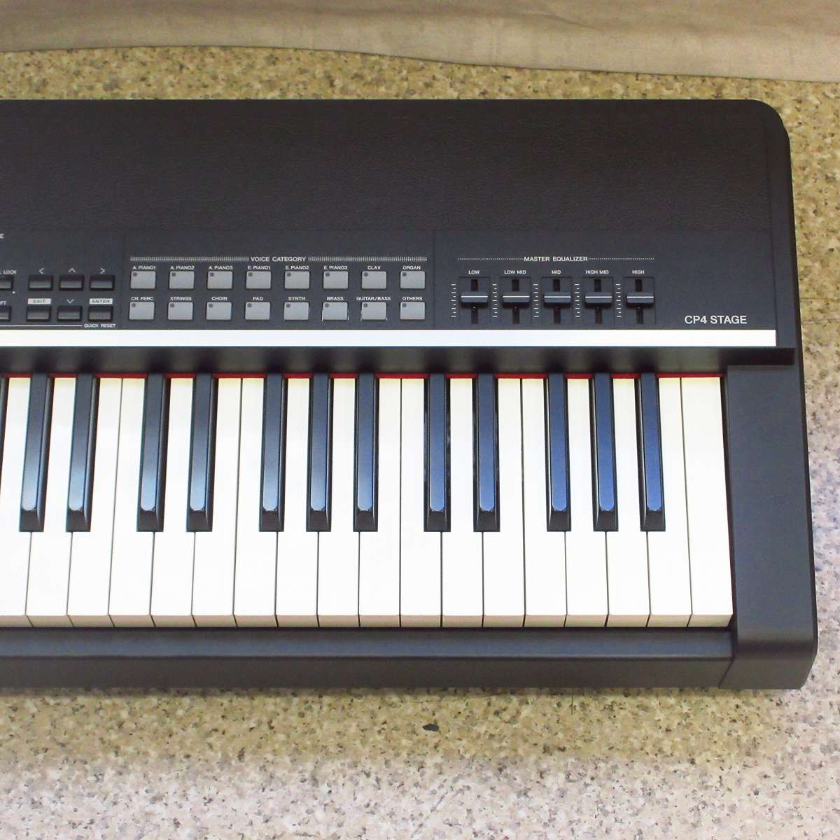 YAMAHA CP4 STAGE 