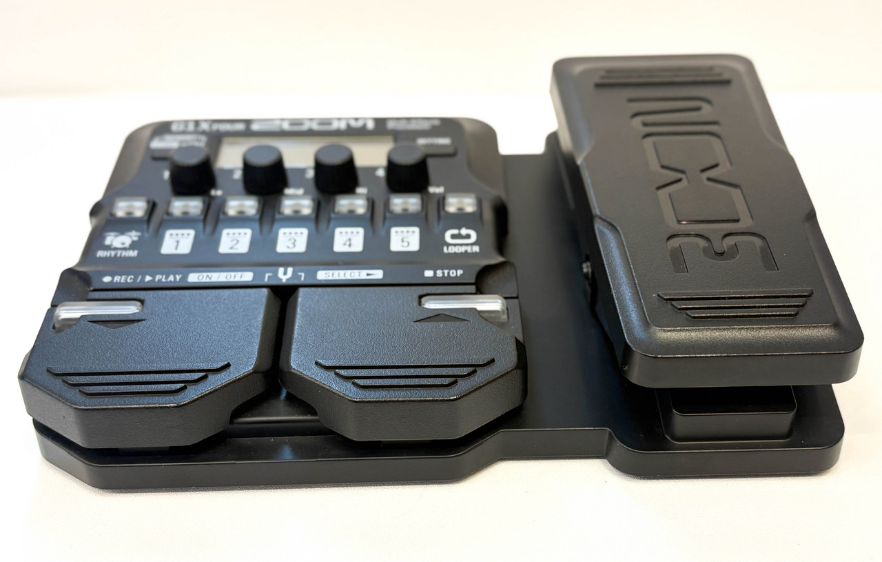 ZOOM G1X FOUR マルチエフェクター 中古 N11252730 ZOOM G1X FOUR