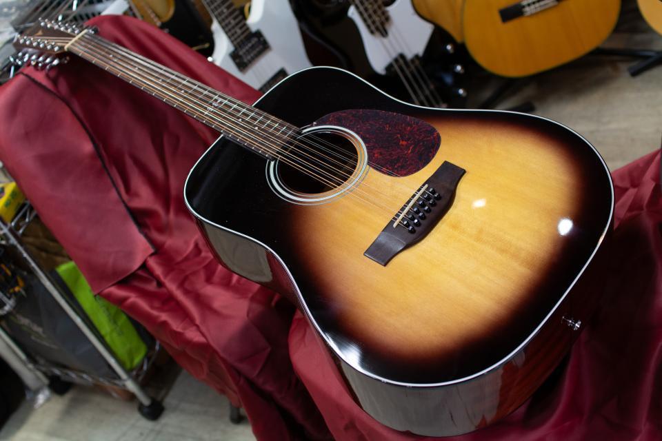 K.Yairi MYW-65-12 12弦ギターSB マイク搭載 アンプに繋げる PICKUP付