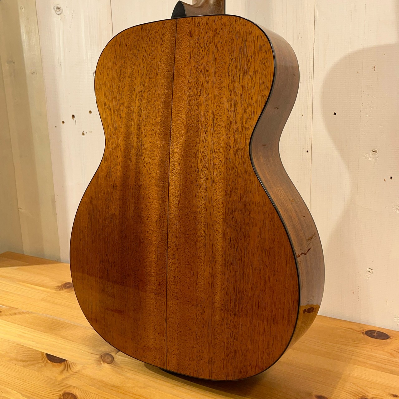 即発送 Martin 000-18 2000年製造 純正ハードケース付き Martin 000-18 ♯3082254 【無金利分割OK】【送料込み】（新品/送料