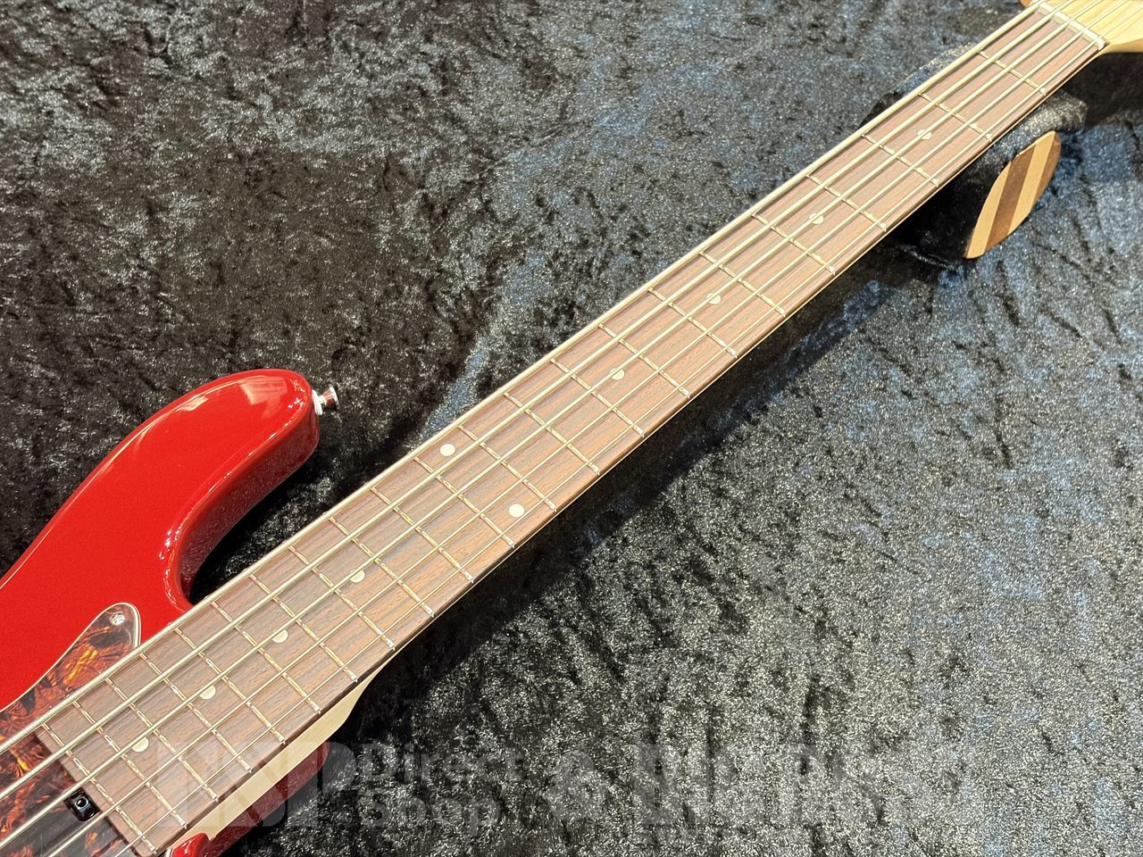 s*v様 Cooz ミディアムスケール 4弦ベース メタリックレッド ほぼ未使用 Kikuchi Guitars Hermes RV5【Soul Red】（新品/送料無料）【楽器検索
