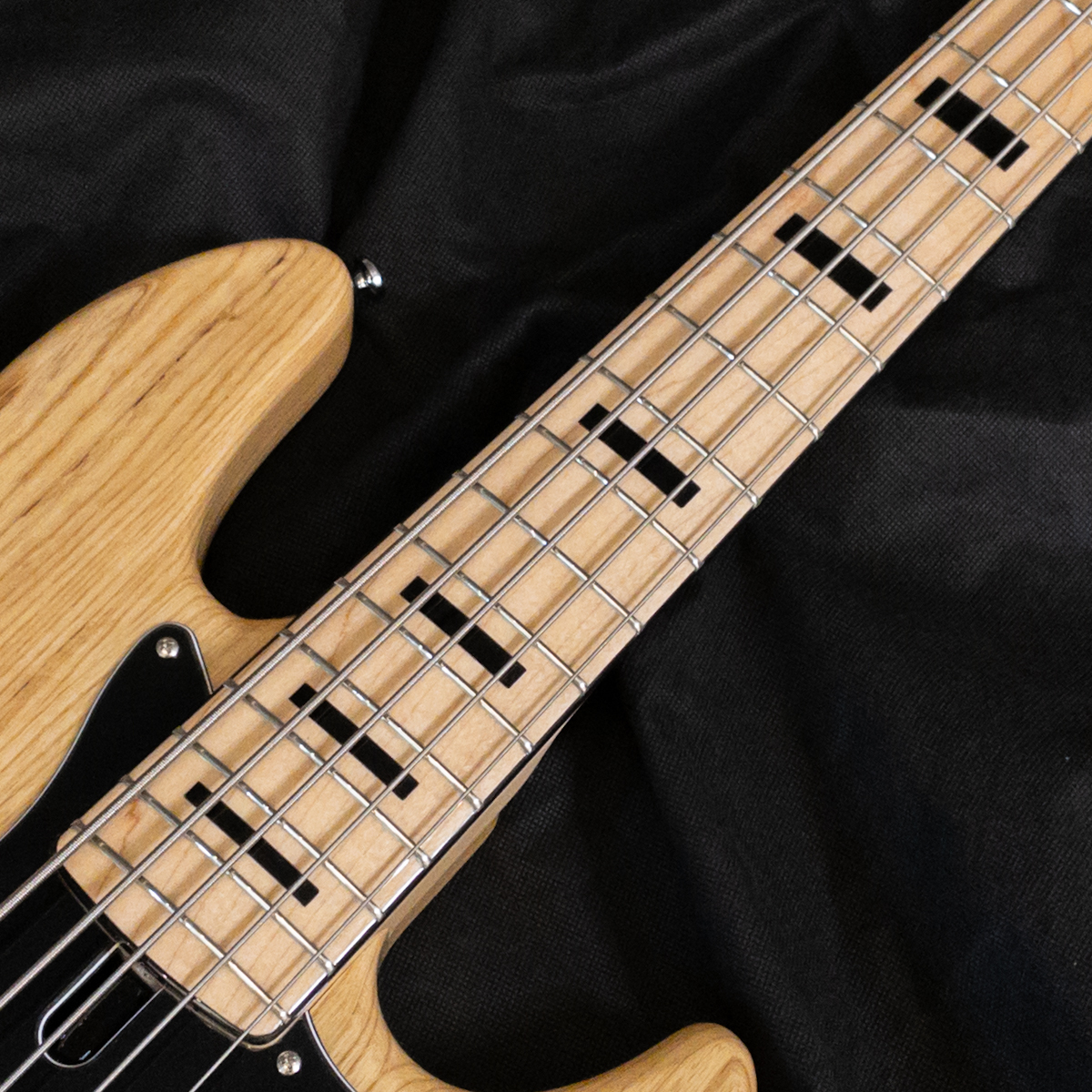 Sire Marcus Miller V7 Vintage 2nd Generation Ash 5-String NT