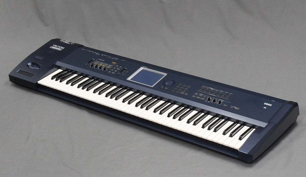 KORG TRITON EXTREME 76 【御茶ノ水本店】（中古/送料無料）【楽器検索