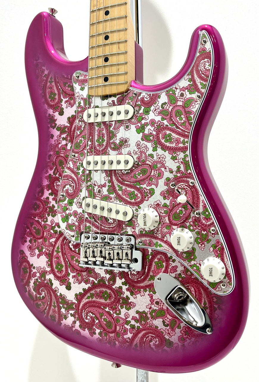 Fender Japan ストラトキャスター(ソフトケース付き) お取引中 Fender Japan ストラトキャスター ソフトケース、ストラップ