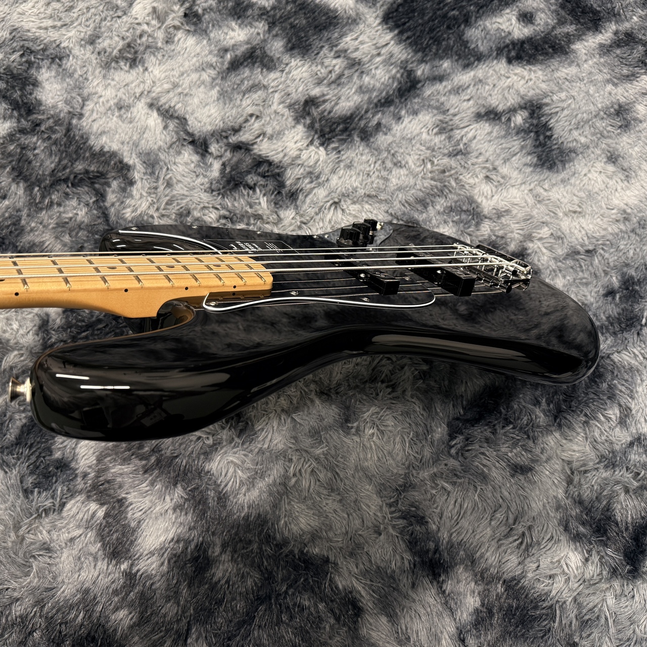Fender Player II Jazz Bass Black / Maple【上尾店新春セール対象品
