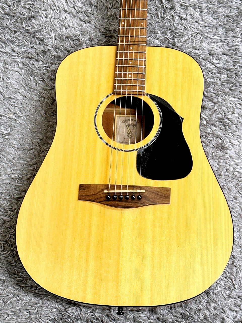 32,400円Voyage air guitar VOAM-1C  折り畳みギター　上級クラス