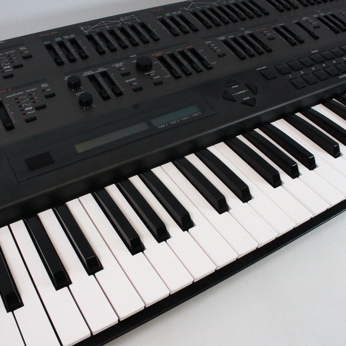 送料無料! Roland JD-800 向かって右側樹脂パネルヒビありですが 送料無料! Roland JD-800 向かって右側樹脂パネルヒビありですが
