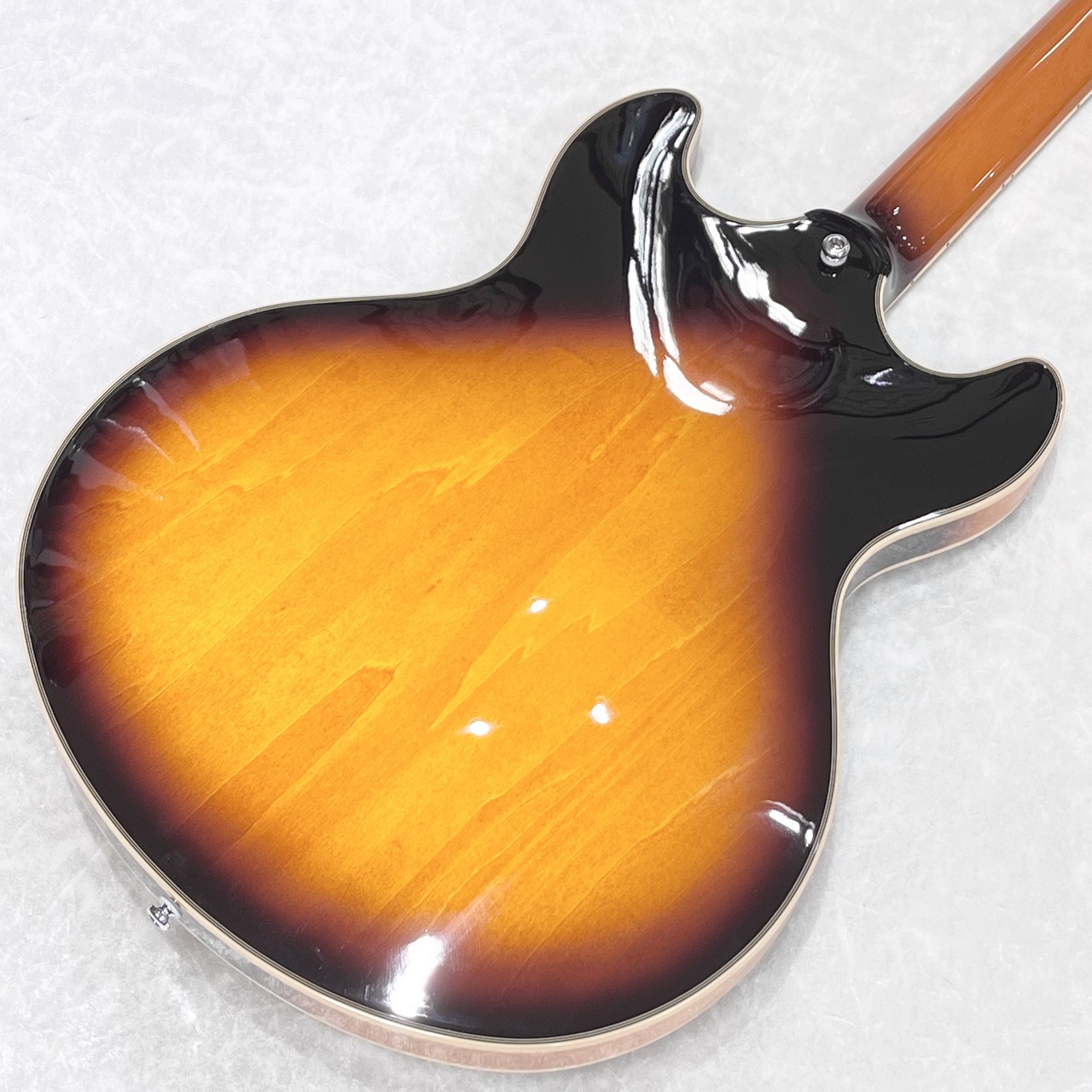 SIRE H7 セミアコ Amazon | Sire Larry Carlton H7 WH セミアコ サイアー | エレキ