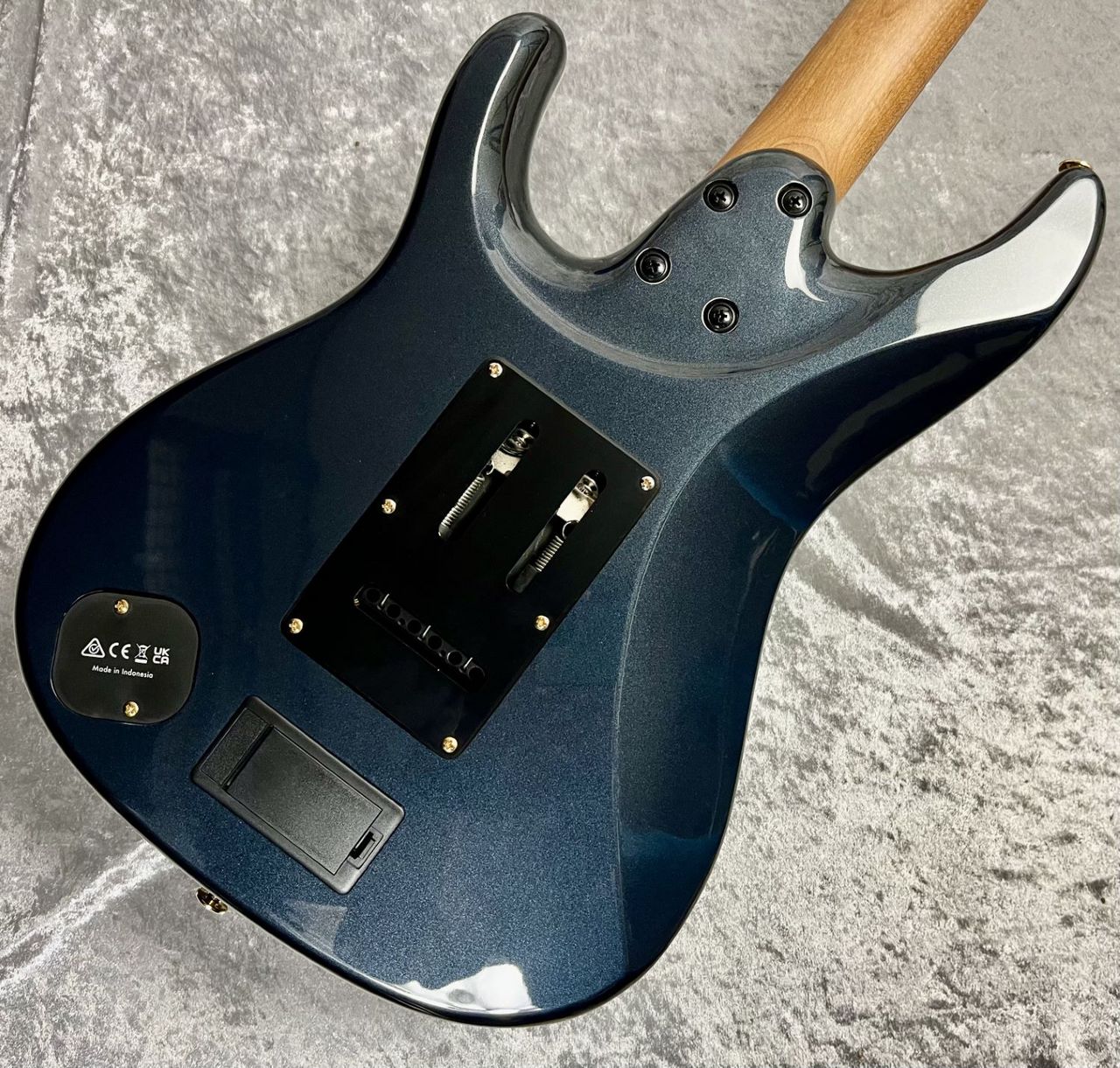 Ibanez Premium Series AZ47P1QM-BIB Black Ice Burst