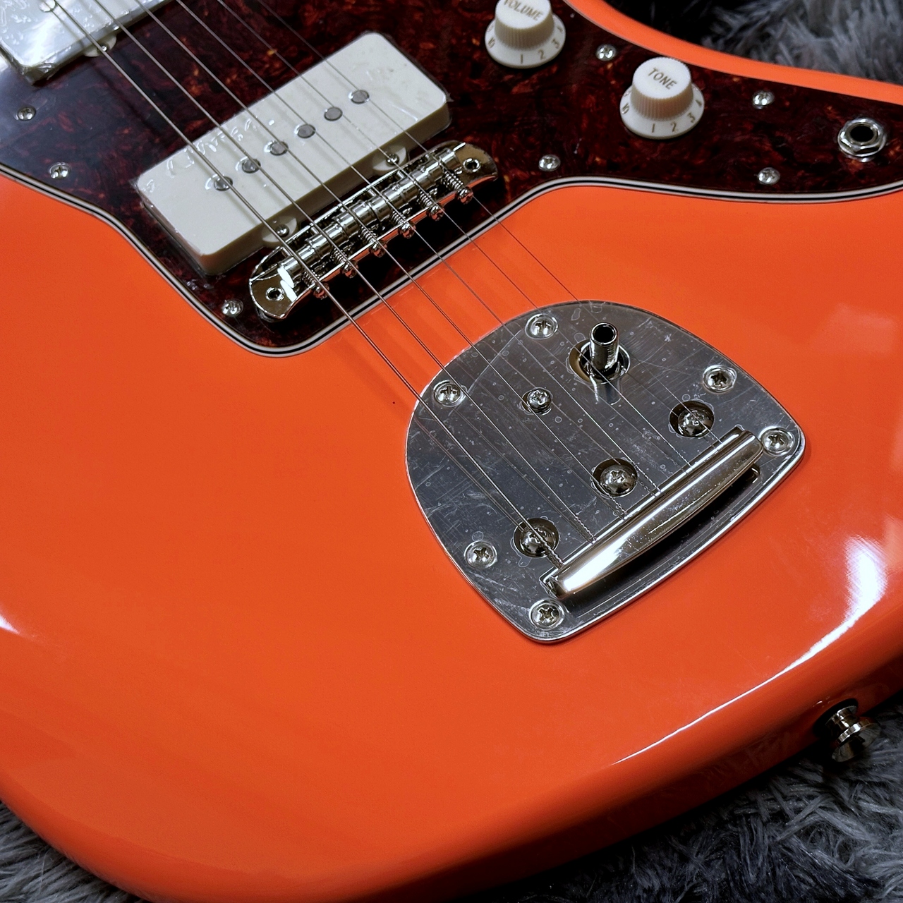 Squier by Fender Classic Vibe '60s Jazzmaster Tahitian Coral【NEW