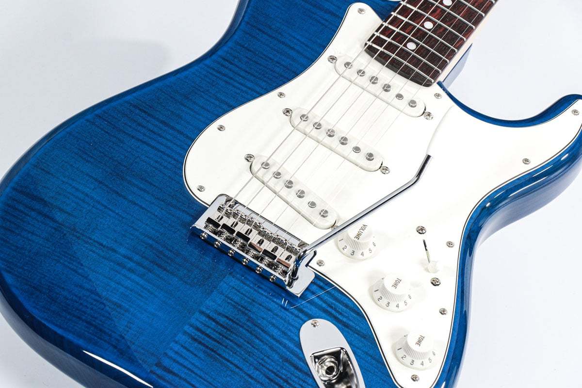 Fender ISHIBASHI FSR MIJ HybridII Stratocaster Curly Maple Top Ash