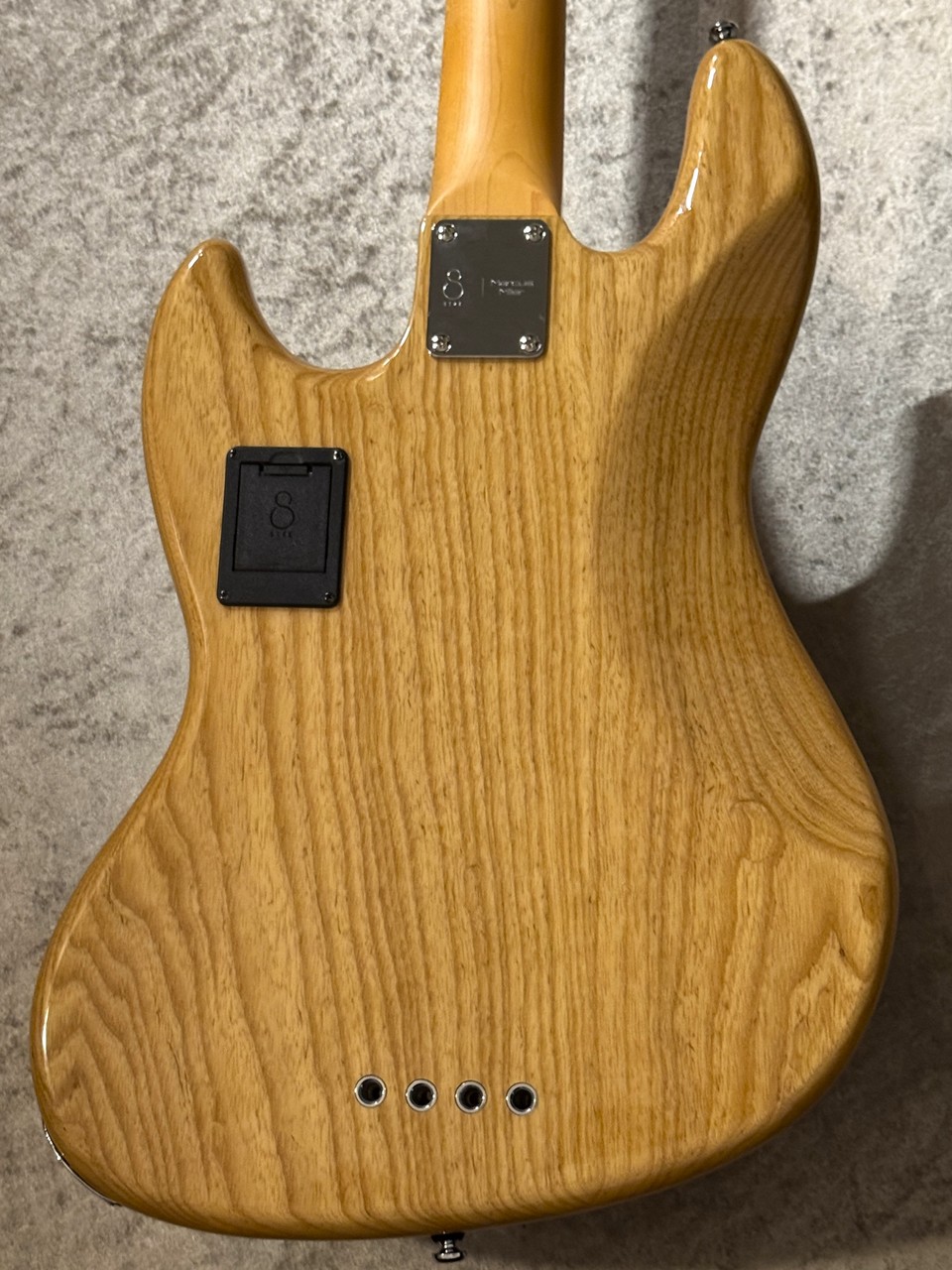 Sire V7 Vintage Ash New Gen 4-String #2N26550176 【軽量3.89kg