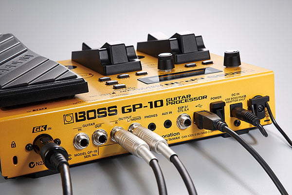 BOSS GP-10GK Guitar Processor ＆ GK-3 Divided Pickup (GK-3