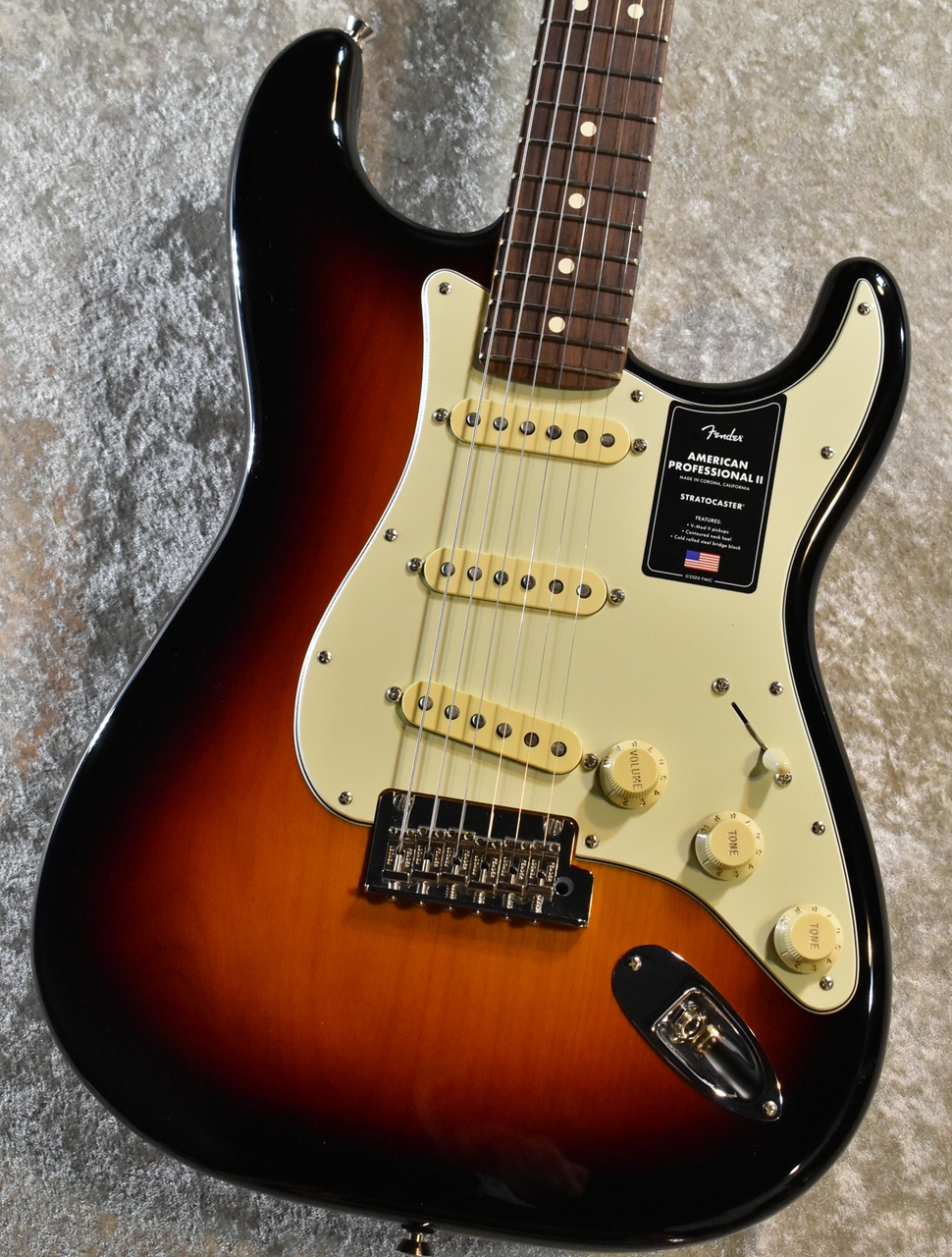 Fender USA American Professional II Stratocaster (Olympic
