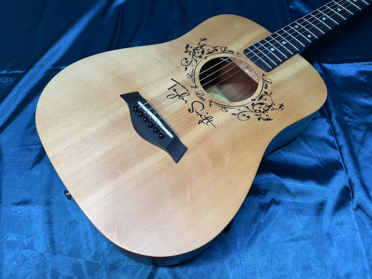 Baby Taylor-e　ベイビーテイラー　エレアコ　美品！　純正ギグバッグ付 TAYLOR Baby Taylor-e (BT1e) テイラー ｜イケベ楽器店オンラインストア