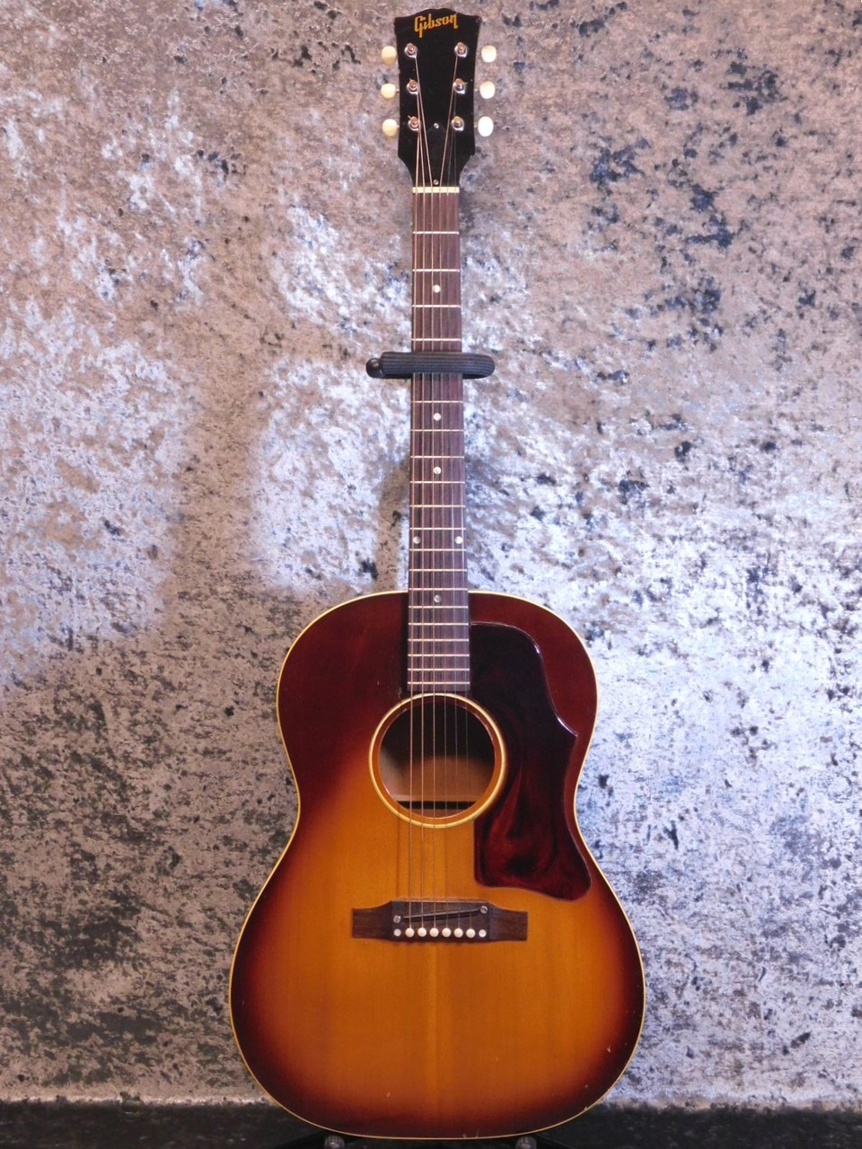 Gibson LG-1 ADJ '67 w/PU（ビンテージ）【楽器検索デジマート】