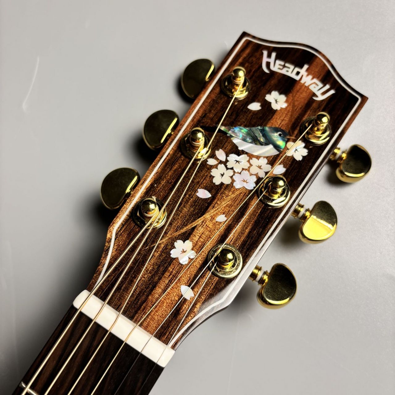 【値下げ！】【半額以下】アコースティックギター　kaedeeera 値下げ！】【半額以下】アコースティックギター kaedeeera