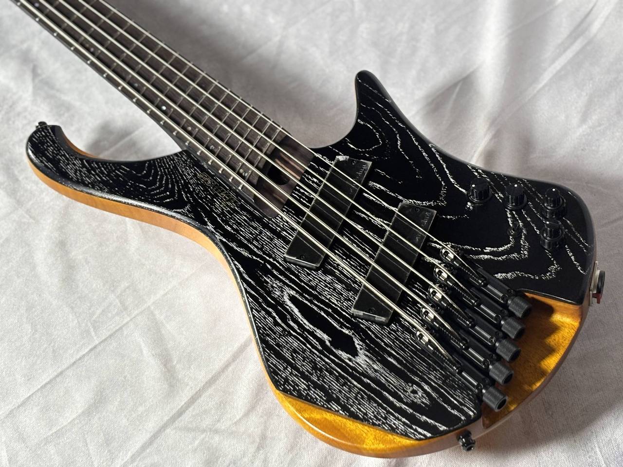 Ibanez EHB1135MS SKL ヘッドレス ファンドフレット エレキベース 5弦